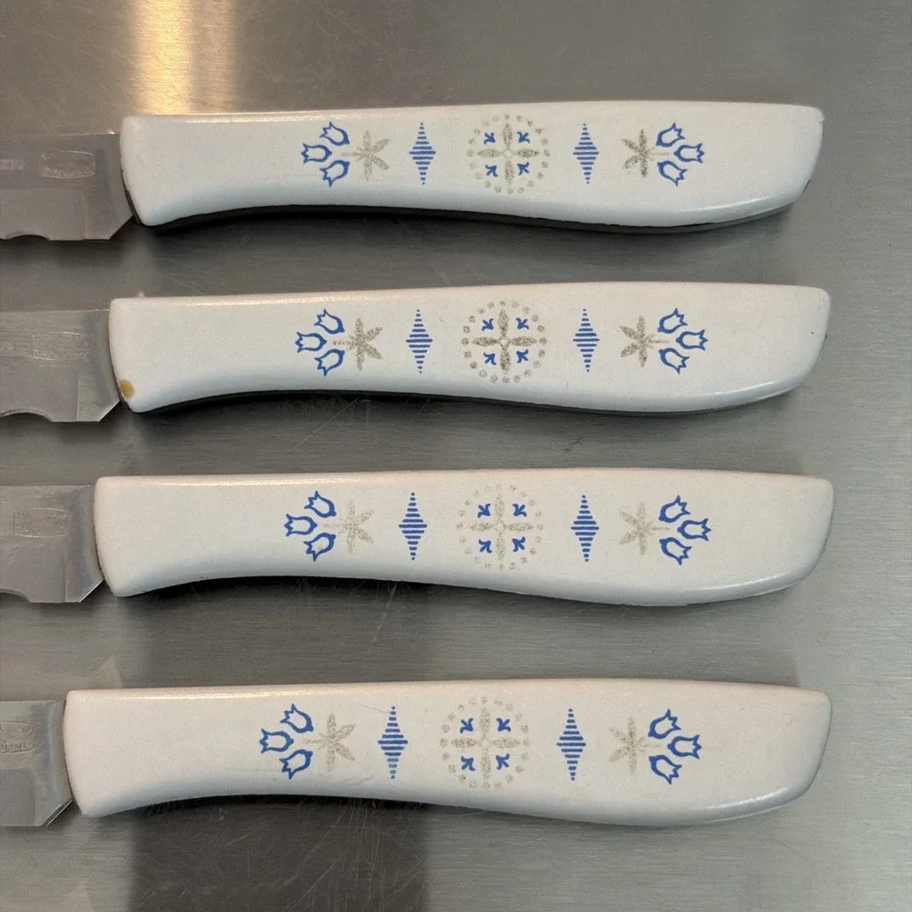 Set Of 4 Vtg Ecko Vanadium Blue Dutch Tulip Serrated Steak Knives‎ Stainless USA